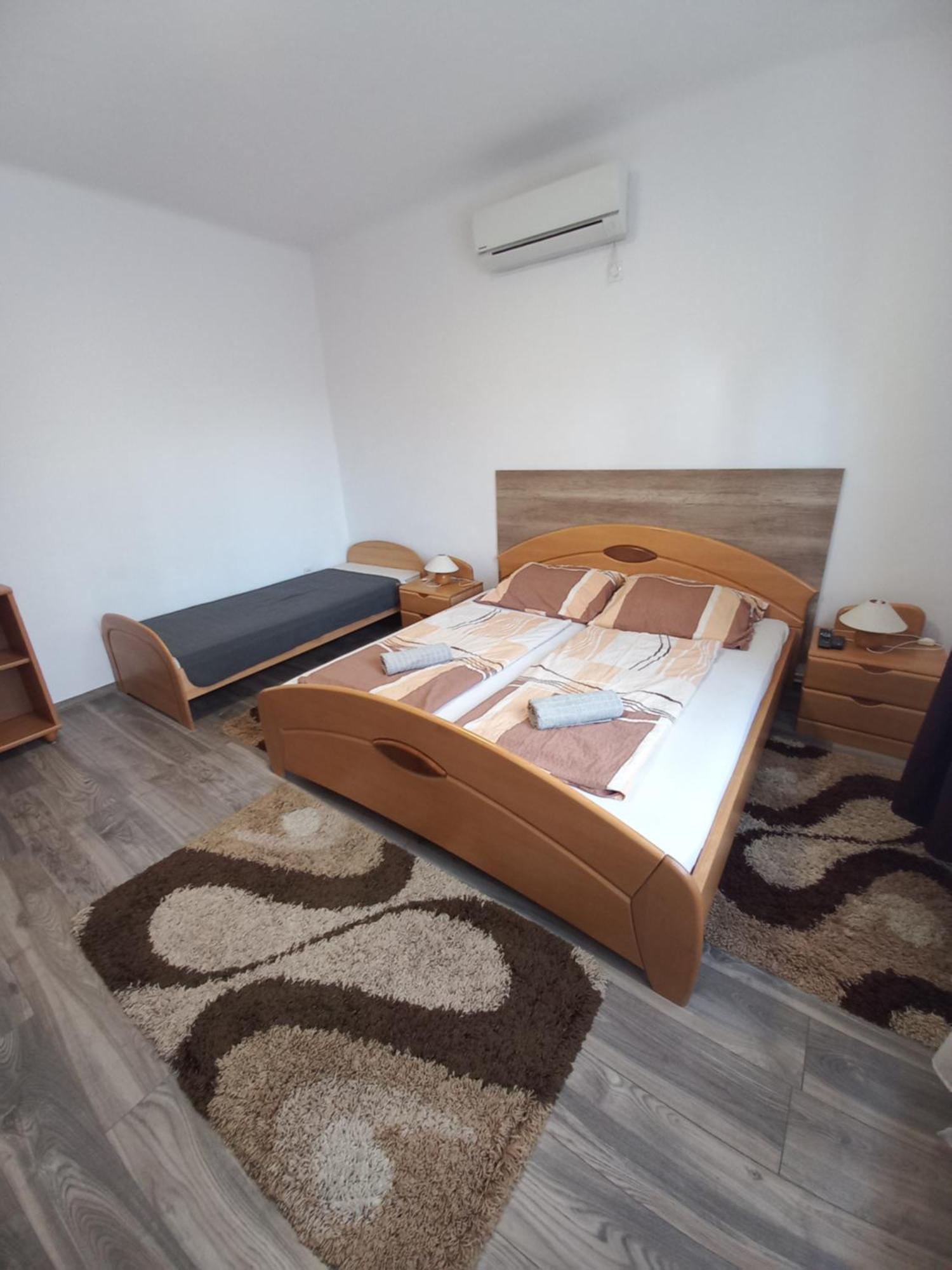 Aquatherma Apartman Sarospatak Luaran gambar