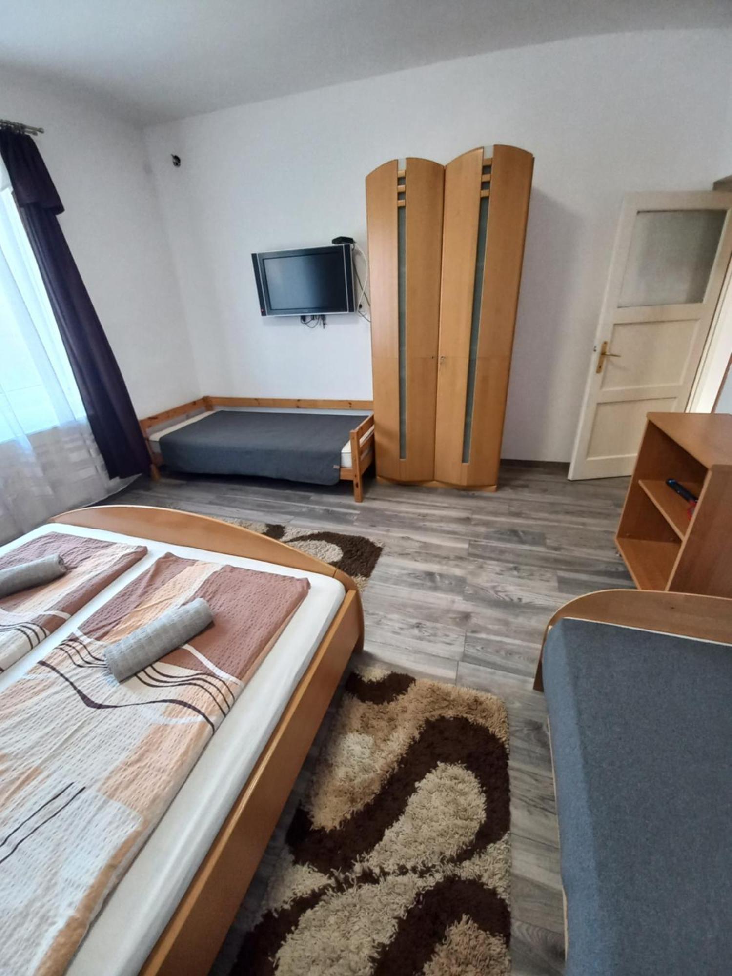 Aquatherma Apartman Sarospatak Luaran gambar