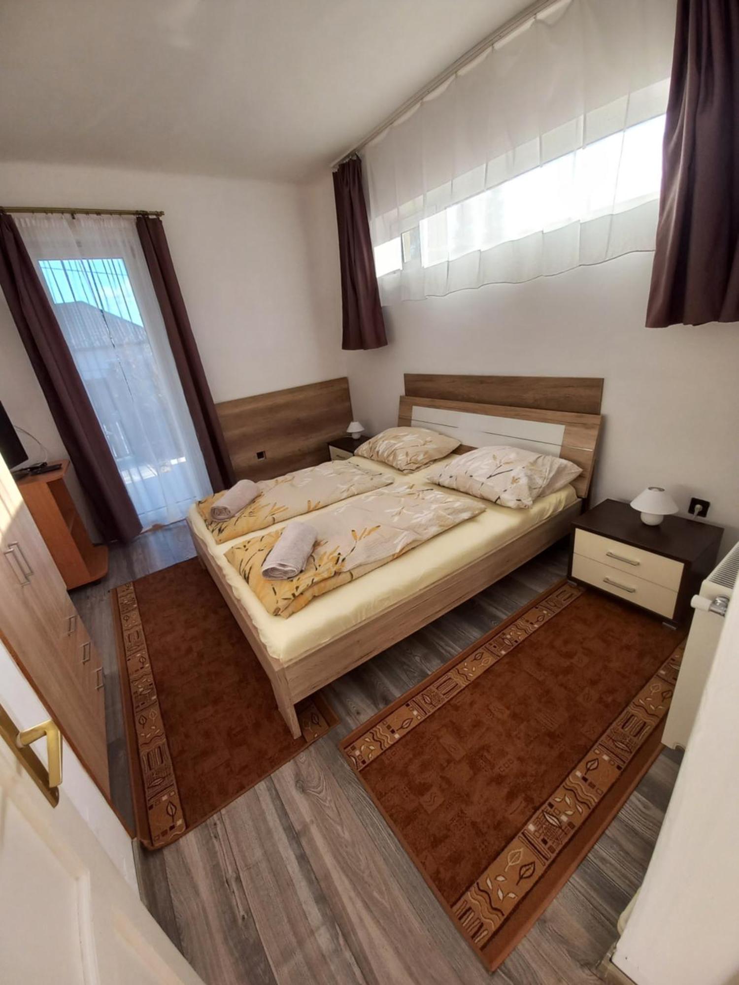 Aquatherma Apartman Sarospatak Luaran gambar