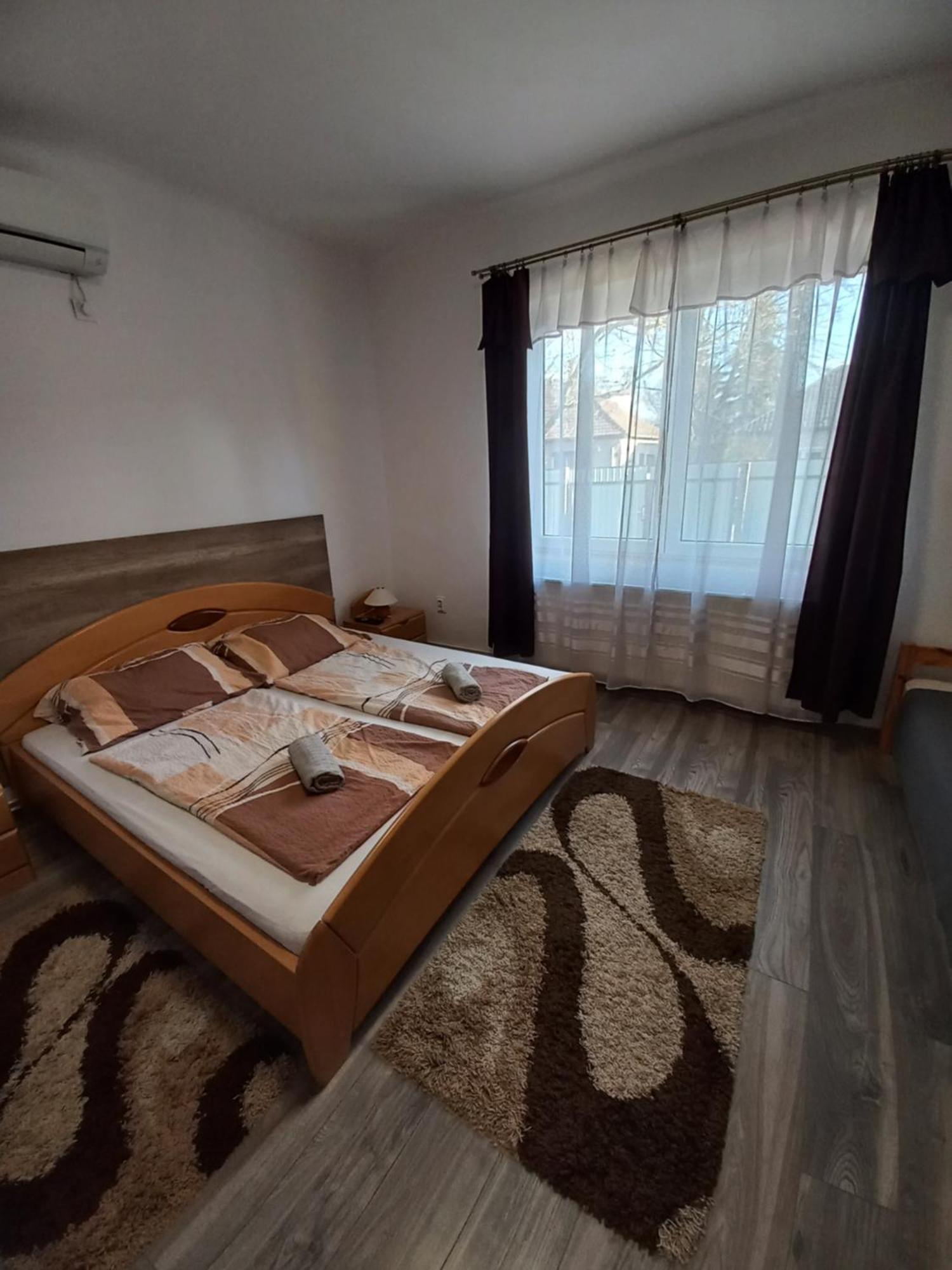 Aquatherma Apartman Sarospatak Luaran gambar