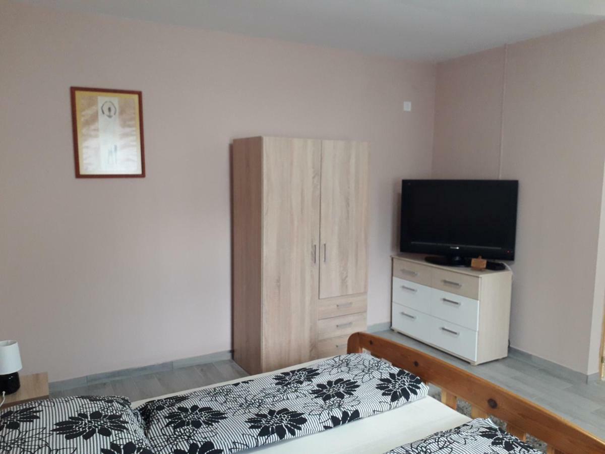 Aquatherma Apartman Sarospatak Luaran gambar