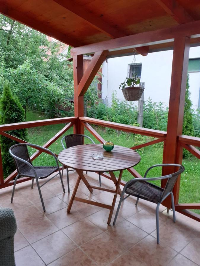 Aquatherma Apartman Sarospatak Luaran gambar